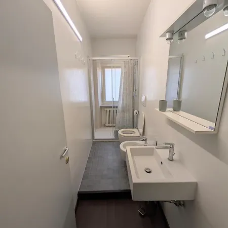 Appartement Trilocale Con Ampia Terrazza Pesaro